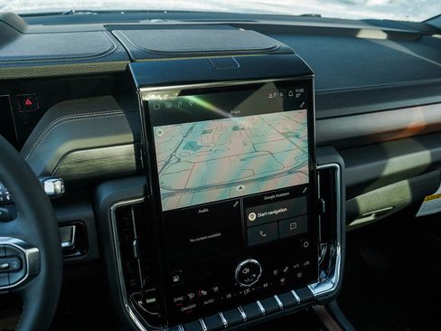 New 2026 GMC Yukon XL Denali w/ Sun & Power Step Package AWD/4WD image 25