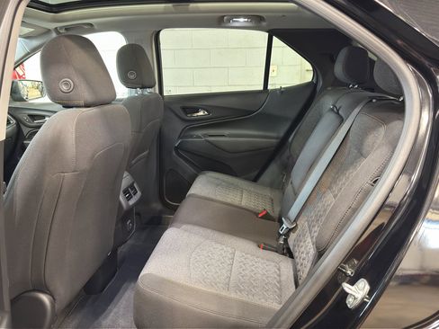 Used 2023 Chevrolet Equinox LT image 33