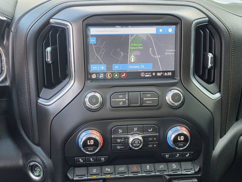 Used 2021 GMC Sierra 2500 AT4 w/ AT4 Premium Plus Package AWD/4WD image 14