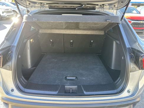 Certified 2025 Chevrolet Trax RS w/ Sunroof Package image 24