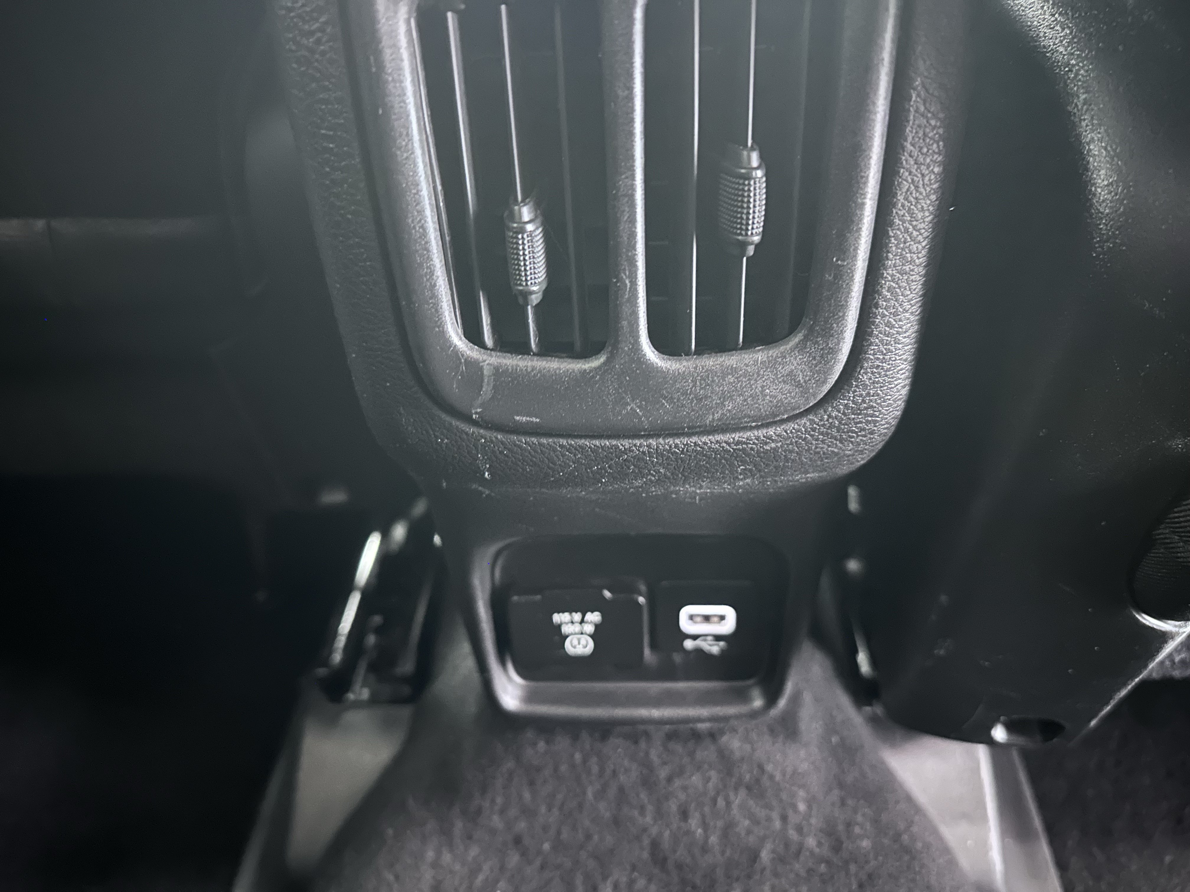 Used 2020 Jeep Compass Trailhawk AWD/4WD image 31