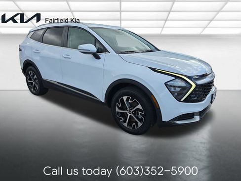 Used 2023 Kia Sportage EX AWD/4WD image 7