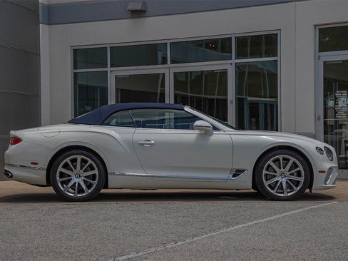 Certified 2021 Bentley Continental GT image 12