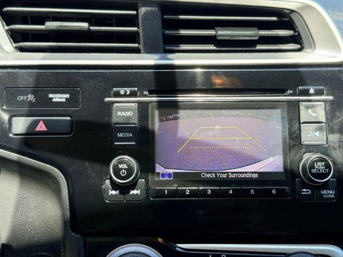 Used 2019 Honda Fit LX image 33