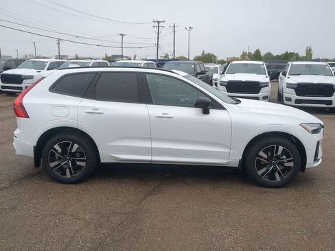 New 2026 Volvo XC60 B5 Plus w/ Protection Package Premier AWD/4WD image 7
