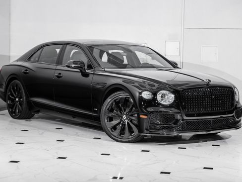 Certified 2022 Bentley Flying Spur V8 AWD/4WD image 1