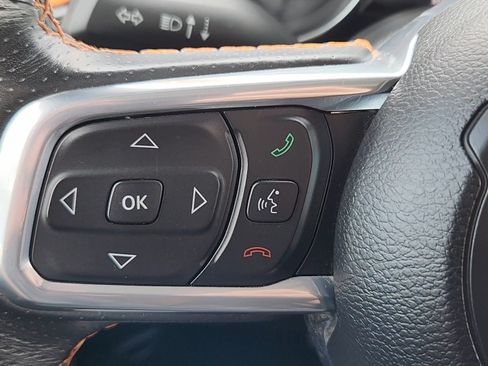 Used 2020 Jeep Gladiator Mojave AWD/4WD image 12