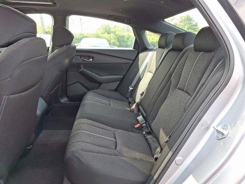Used 2023 Honda Accord Sport image 10