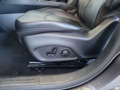 Used 2023 Jeep Compass Limited image 14