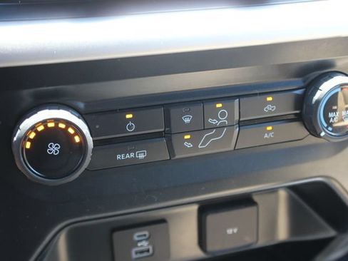 Used 2021 Ford F150 XLT AWD/4WD image 8