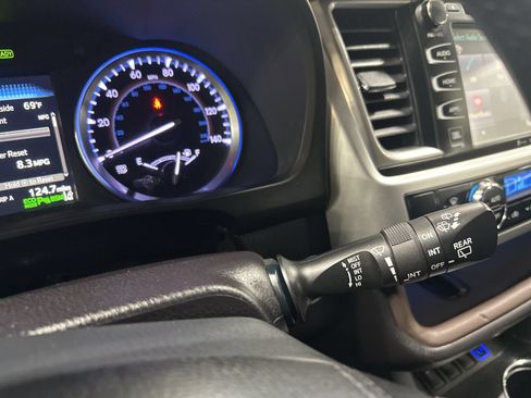 Used 2019 Toyota Highlander Limited w/ Protection Package #3 AWD/4WD image 53