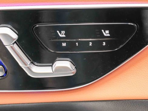 Used 2024 Mercedes-Benz GLC 300 image 26