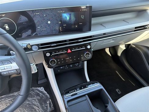 New 2026 Hyundai Tucson Limited image 27