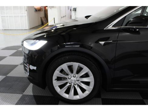 Used 2017 Tesla Model X 75D image 9