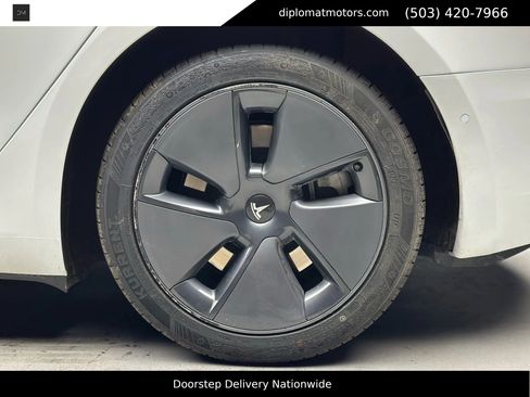 Used 2022 Tesla Model 3 image 36