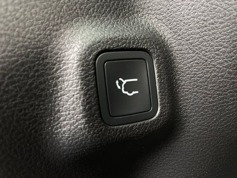 Used 2026 Jeep Compass Limited AWD/4WD image 47