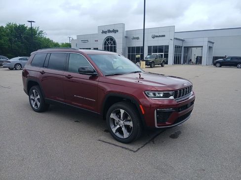 New 2026 Jeep Grand Cherokee L Limited image 2