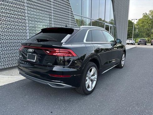 Used 2023 Audi Q8 Premium w/ Convenience Package AWD/4WD image 3