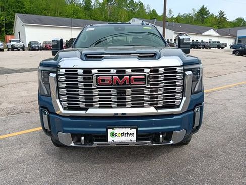 New 2026 GMC Sierra 2500 Denali AWD/4WD image 2