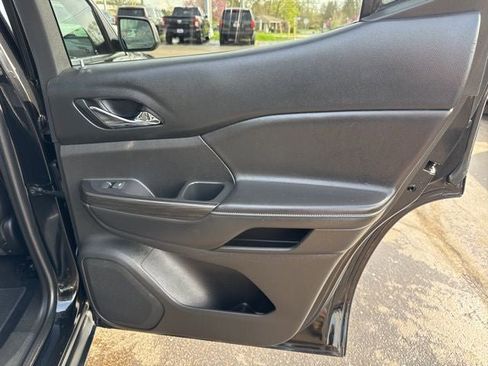 Used 2017 GMC Acadia SLT AWD/4WD image 25