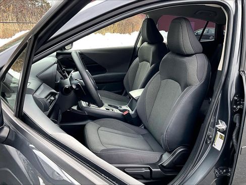 Used 2024 Subaru Crosstrek 2.0i Premium image 8