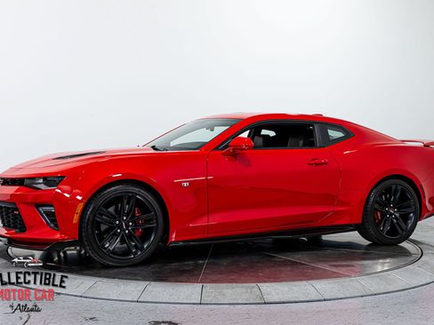 Used 2016 Chevrolet Camaro SS RWD image 11