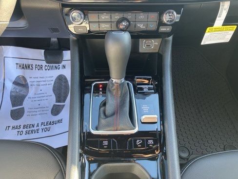 New 2026 Jeep Compass Trailhawk w/ Sun, Sound & Navigation Group image 18