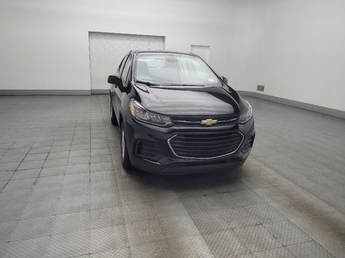Used 2020 Chevrolet Trax LS FWD image 13