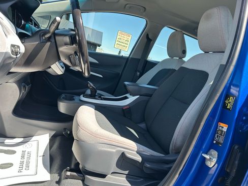 Used 2020 Chevrolet Bolt LT FWD image 10