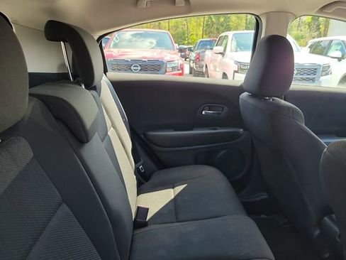 Used 2016 Honda HR-V LX image 29