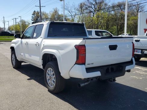 New 2026 Toyota Tacoma SR5 AWD/4WD image 3