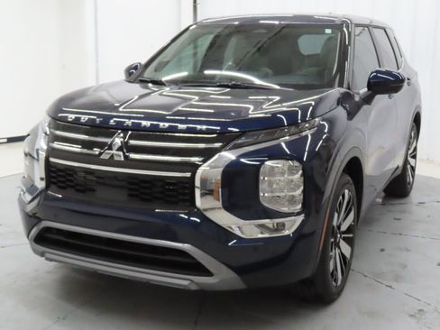 New 2026 Mitsubishi Outlander SE FWD image 7
