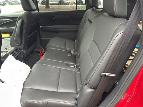 Certified 2023 Honda Passport EX-L image 19