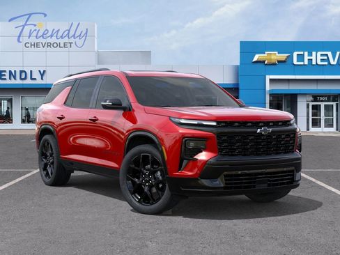 New 2026 Chevrolet Traverse RS w/ LPO, Floor Liner Package AWD/4WD image 8
