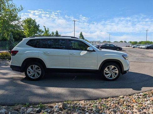 Used 2023 Volkswagen Atlas SE w/ Panoramic Sunroof Package FWD image 6