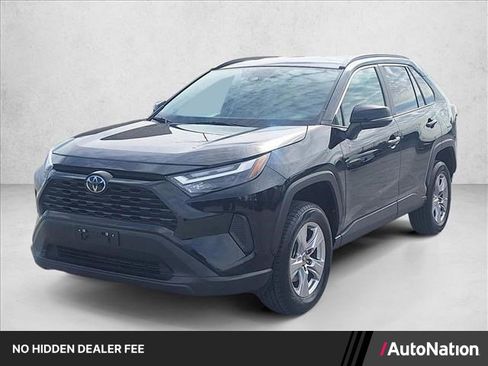Used 2023 Toyota RAV4 XLE FWD image 1