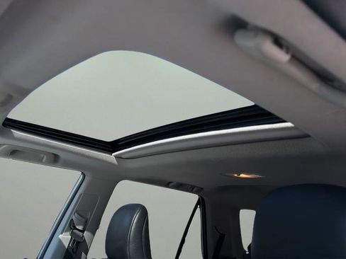 Used 2010 Toyota 4Runner Limited image 12