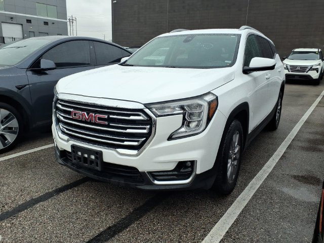 Used 2024 GMC Terrain SLT AWD/4WD image 1