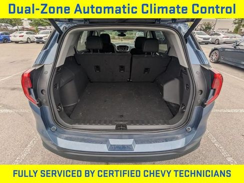 Certified 2024 GMC Terrain SLE w/ Driver Convenience Package FWD image 18