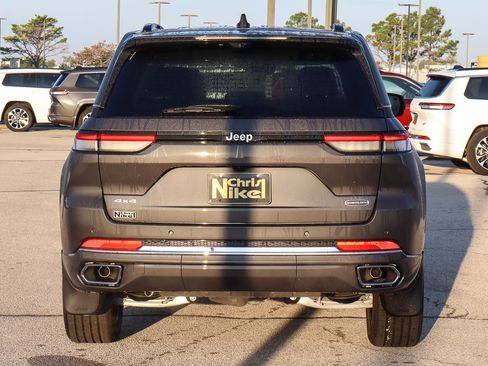 New 2025 Jeep Grand Cherokee Overland w/ Luxury Tech Group IV image 6