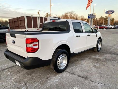 Used 2025 Ford Maverick XL image 3