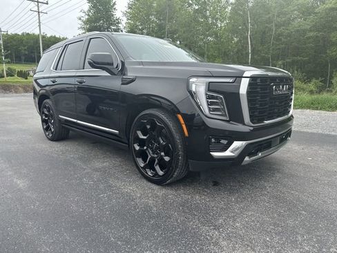 Used 2025 GMC Yukon Denali w/ Denali Reserve Package AWD/4WD image 12