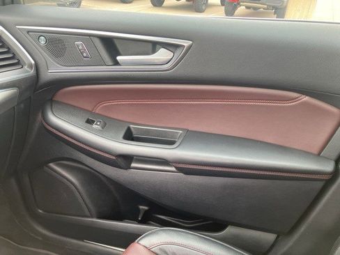 Used 2022 Ford Edge Titanium w/ Equipment Group 301A image 21