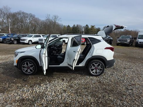 Used 2021 Kia Seltos SX image 28