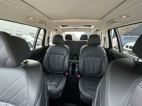 Used 2023 BMW X7 xDrive40i w/ Executive Package image 5