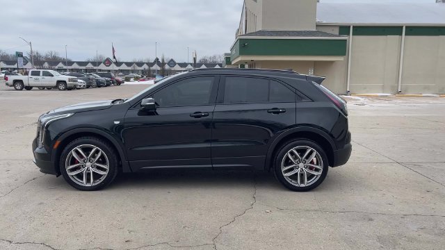 Used 2021 Cadillac XT4 Sport w/ Cold Weather Package AWD/4WD image 5