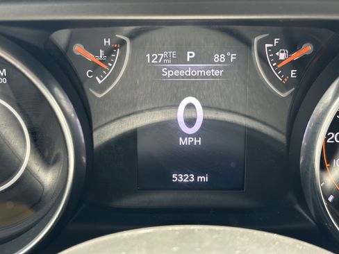 Used 2023 Jeep Wrangler Sport S image 18