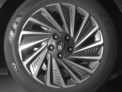 Used 2025 Hyundai Sonata SEL FWD image 15