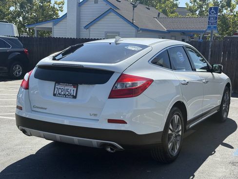 Used 2013 Honda Crosstour EX image 6