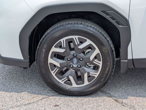 Certified 2026 Subaru Forester Premium w/ Premium/Limited Package AWD/4WD image 9